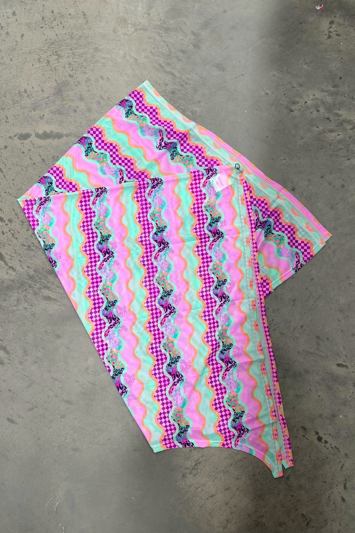 Sara Sarong - Vivid Ripple