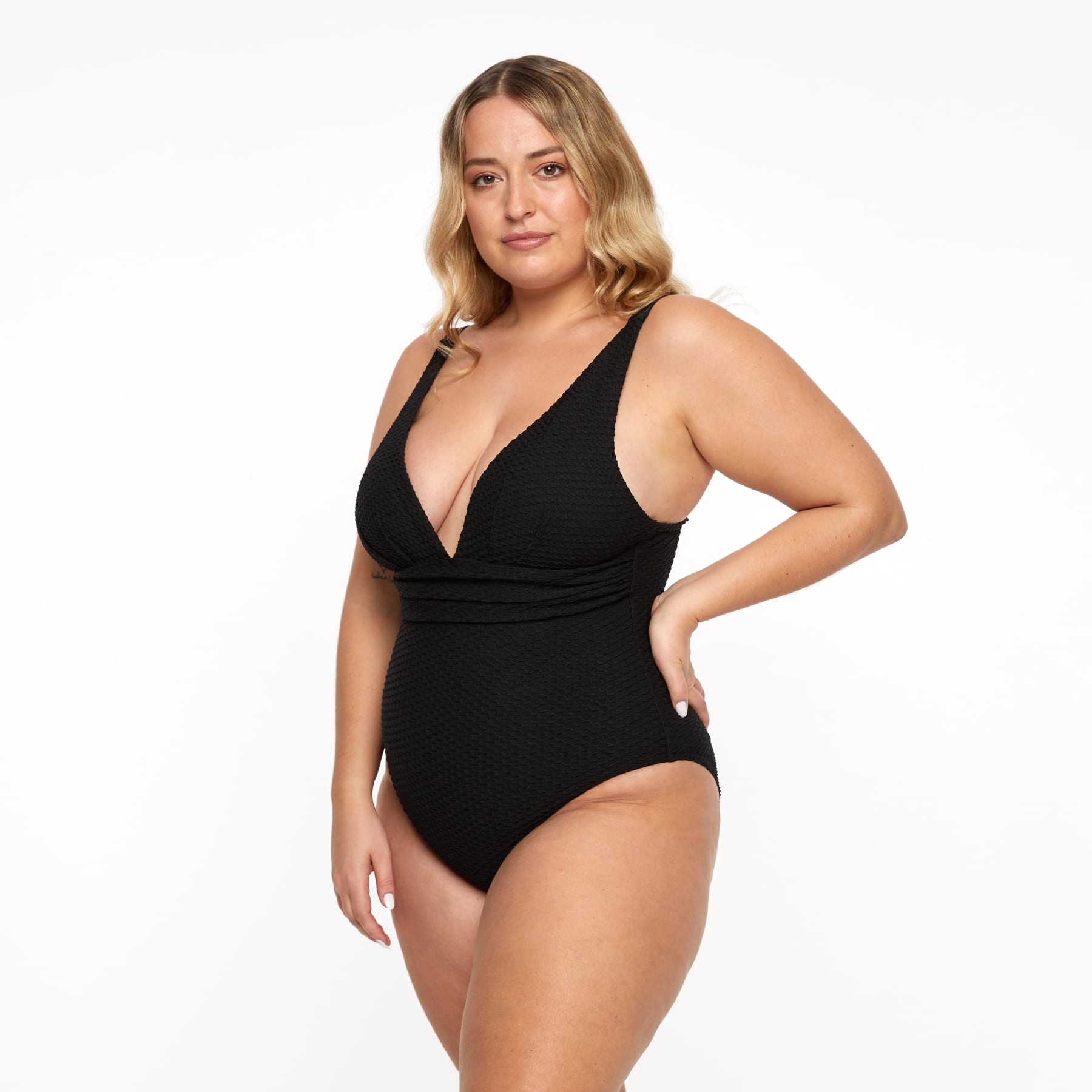 Gwen One Piece - Black Waffle
