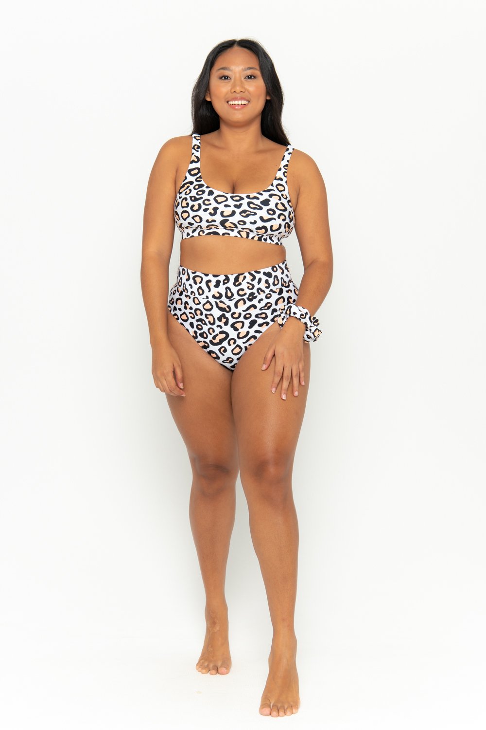 0f089a3bcf38d052f7882d12b3923a82%2FSafari-leopard-gia-ginger-mimi-curve-3.jpg