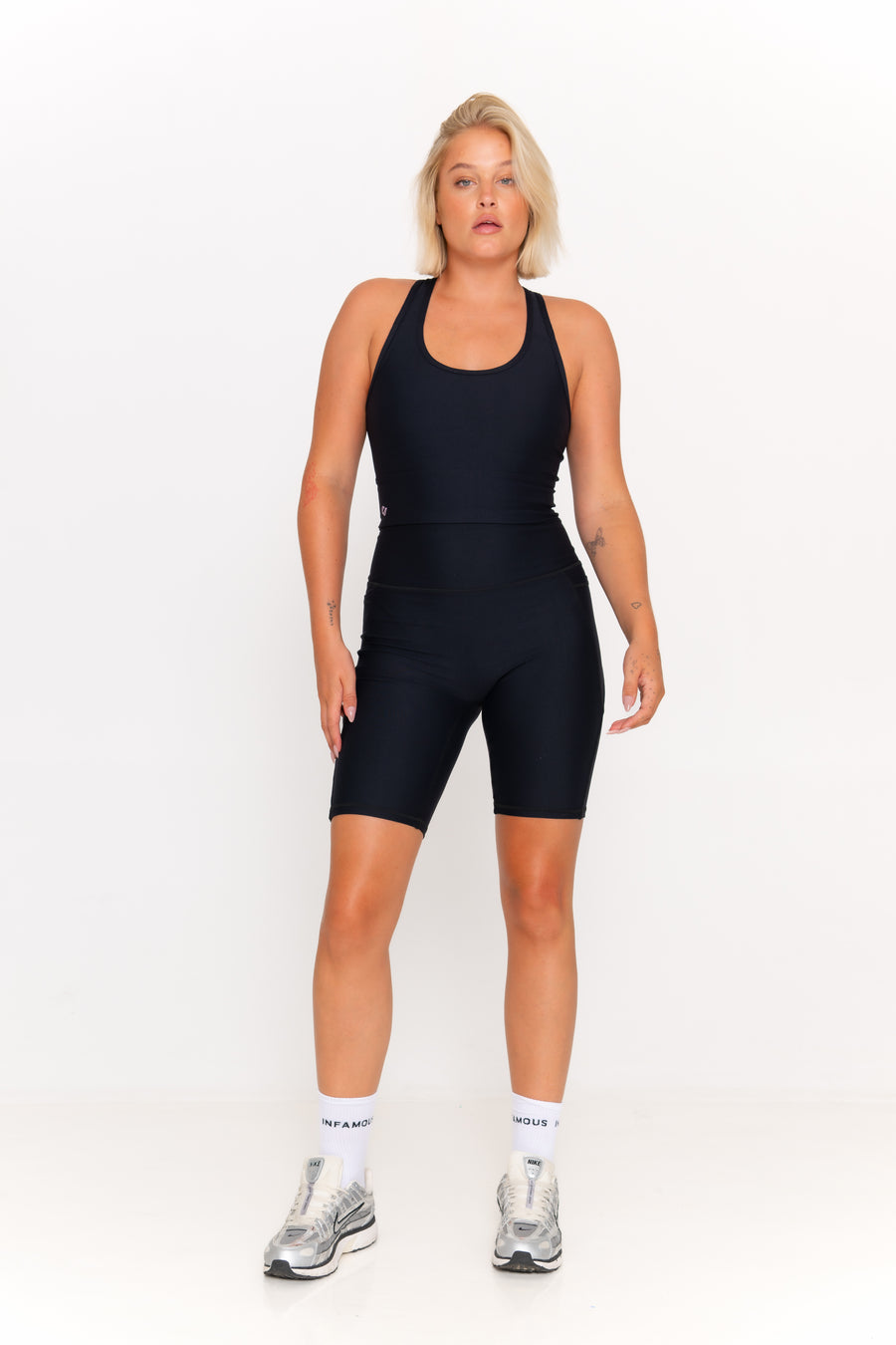 Abby Active Crop - Black Fashion