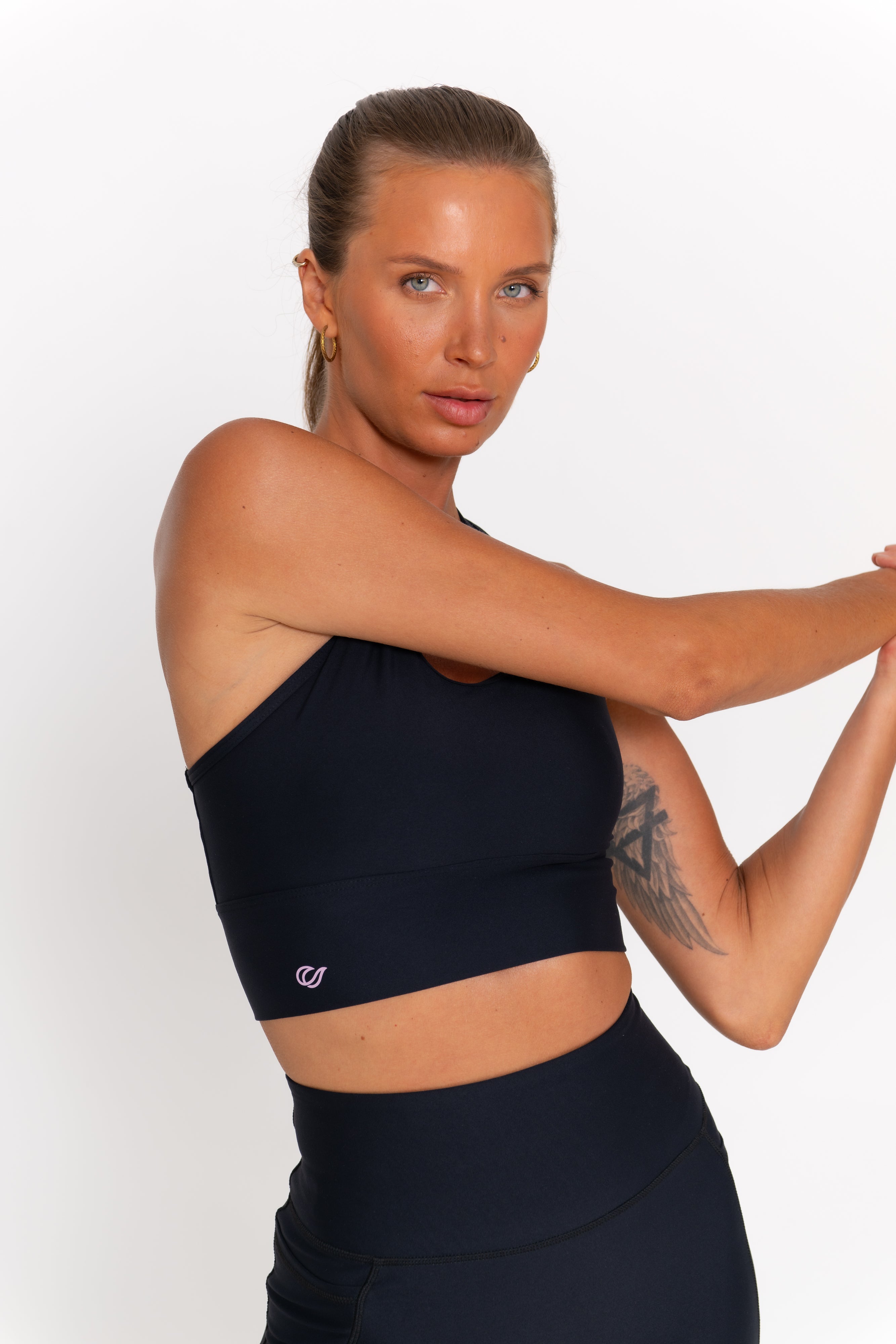 Abby Active Crop - Black Fashion