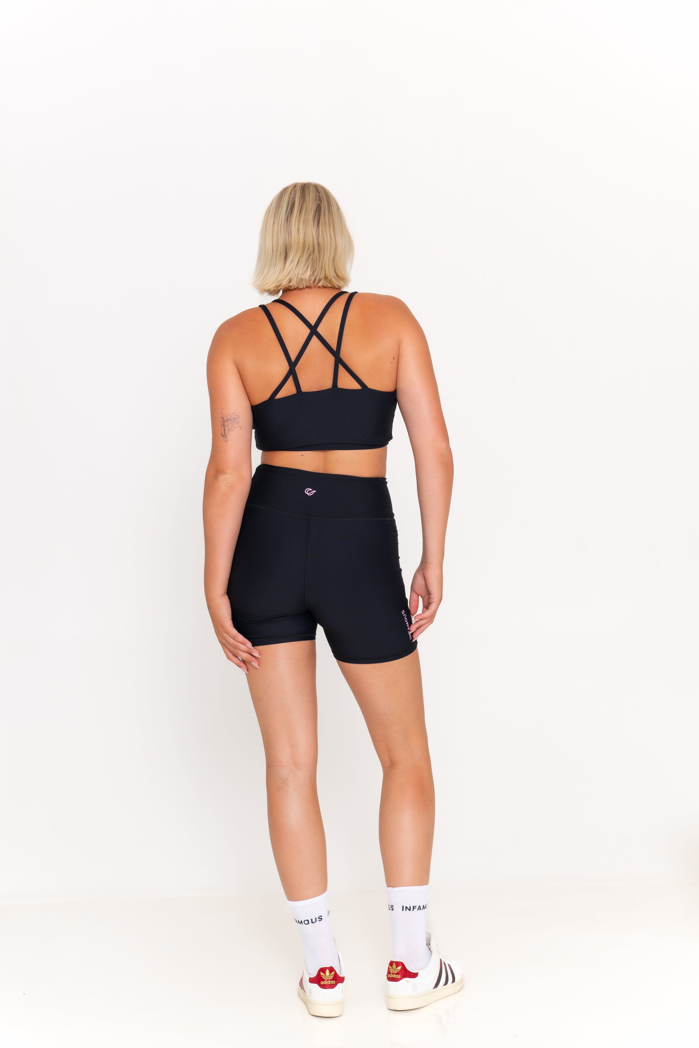 Ava Active Crop - Black