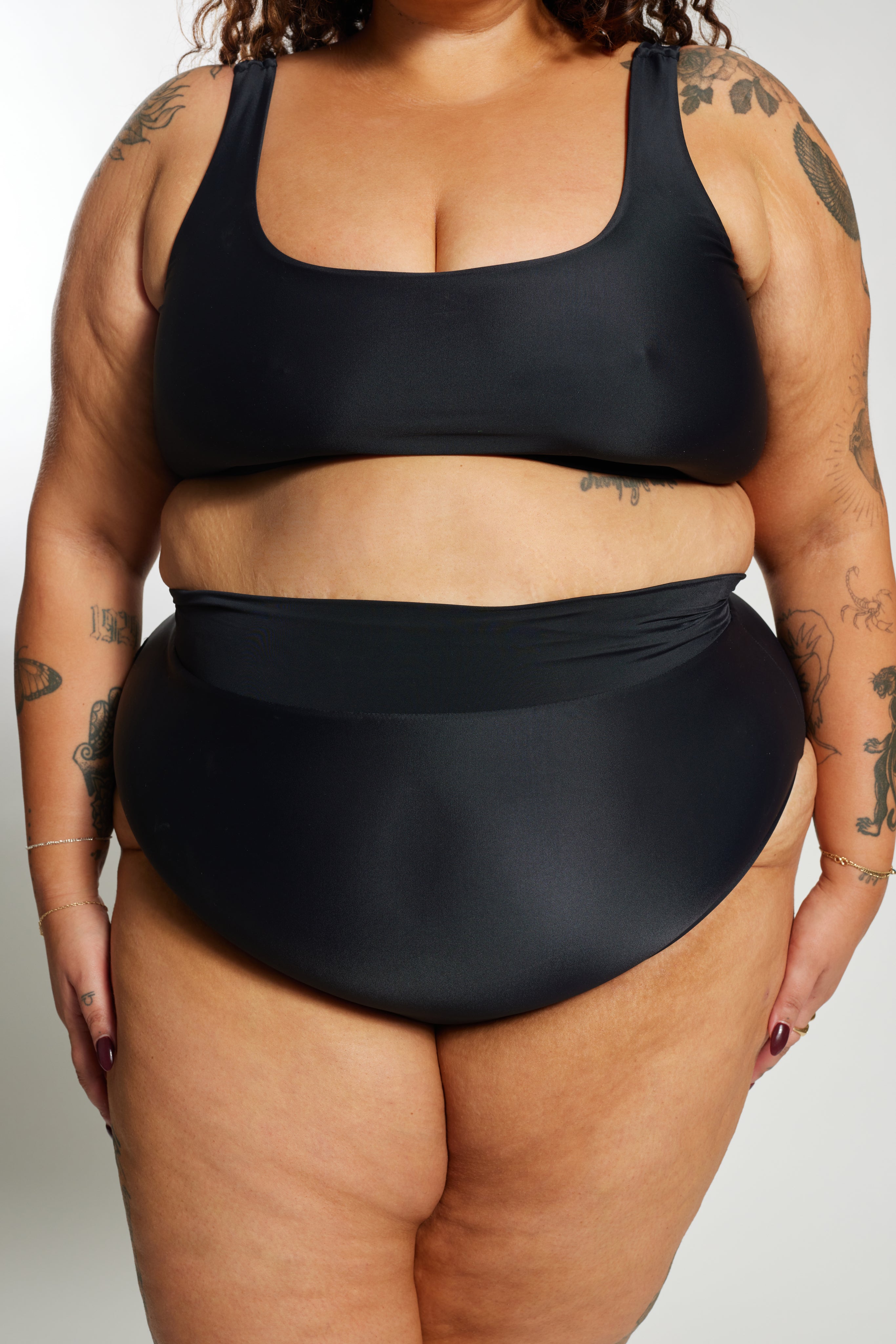 Ginger Bikini Bottom Curve - Black on Black