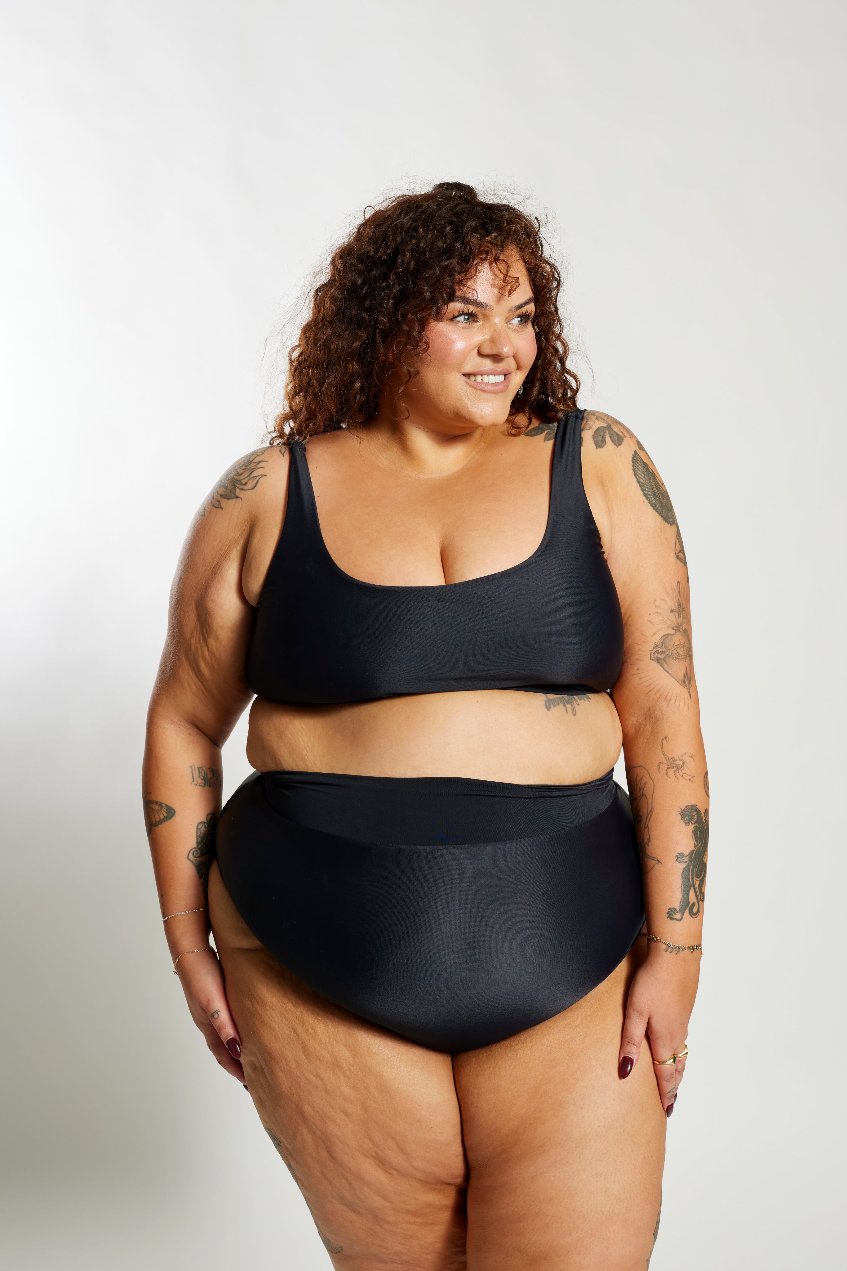 Ginger Bikini Bottom Curve - Black on Black