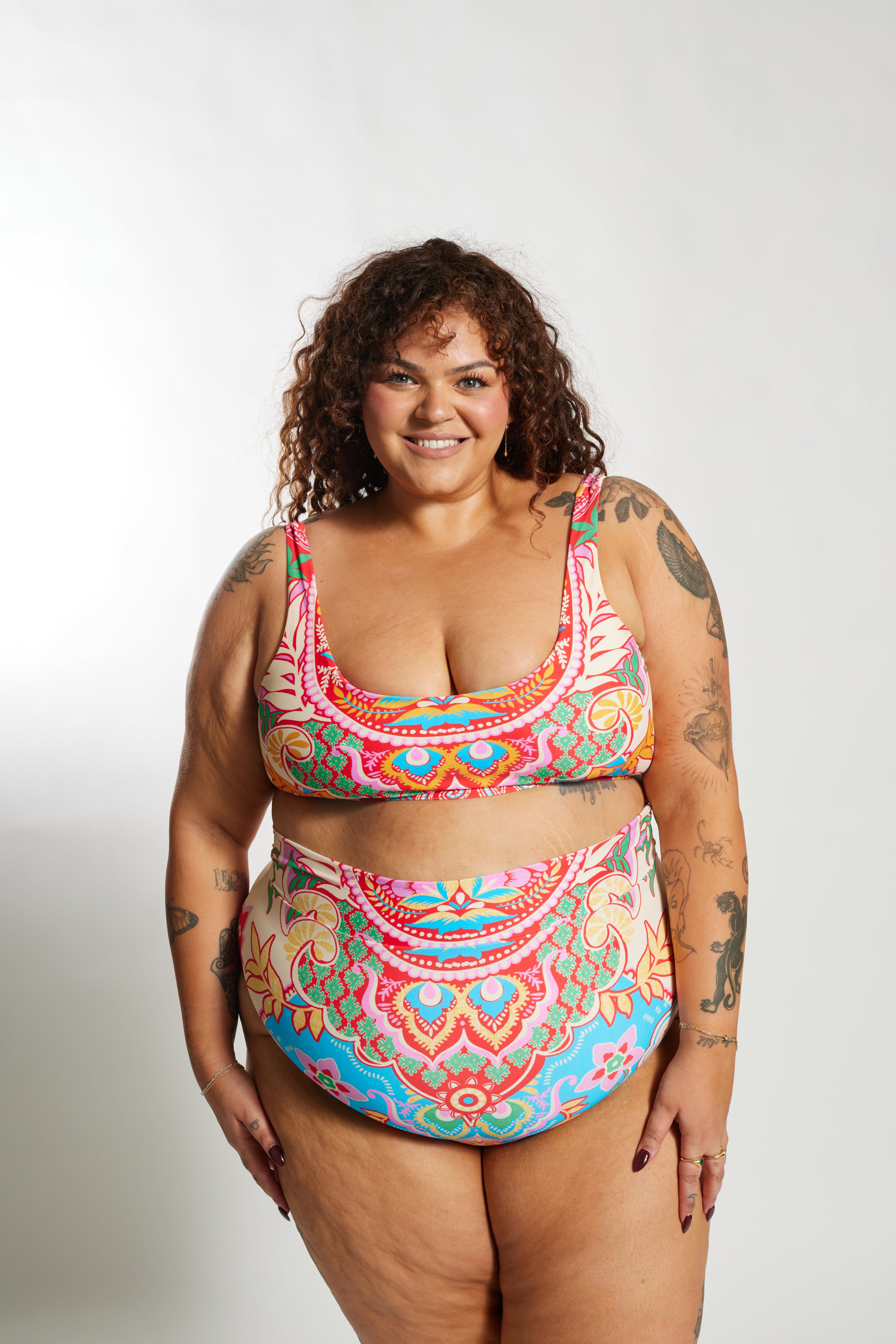 Gia Bikini Top Curve - Infamous Carnival