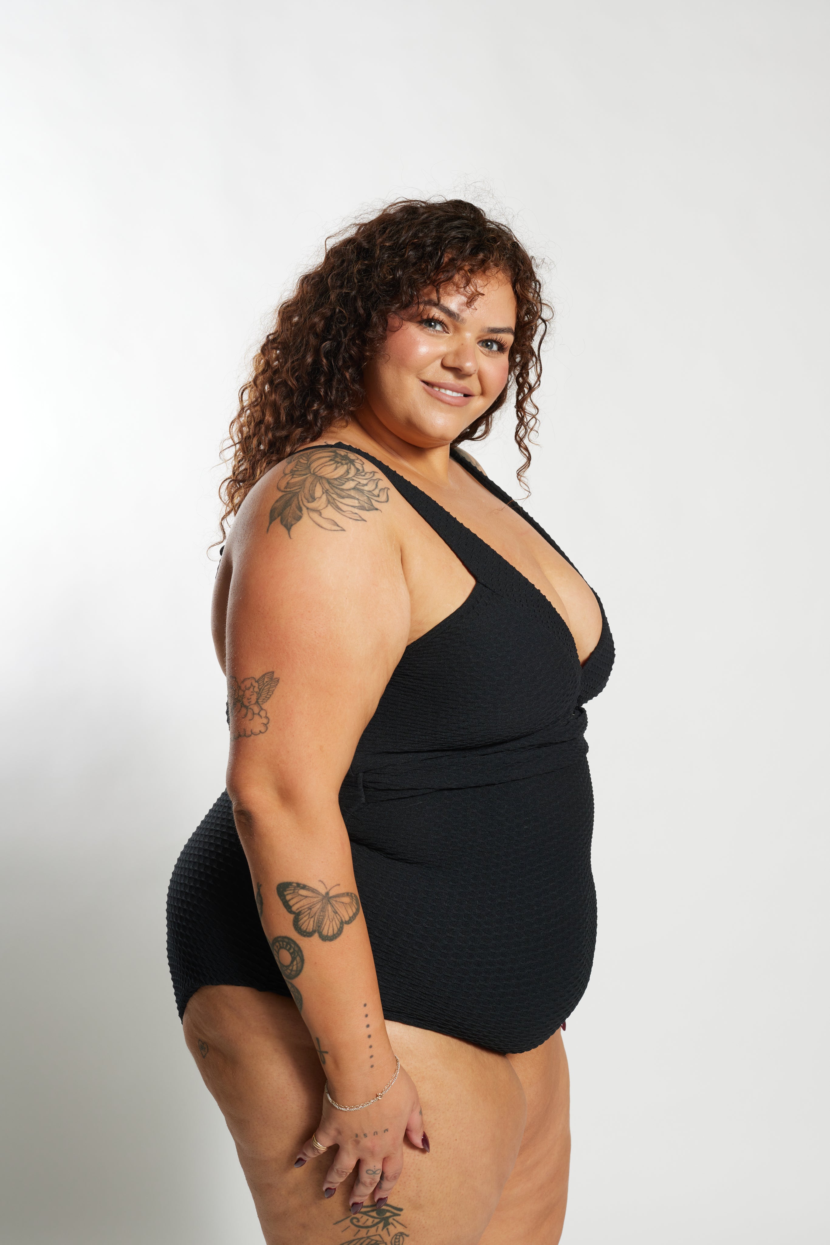 Gwen One Piece Curve - Black Waffle