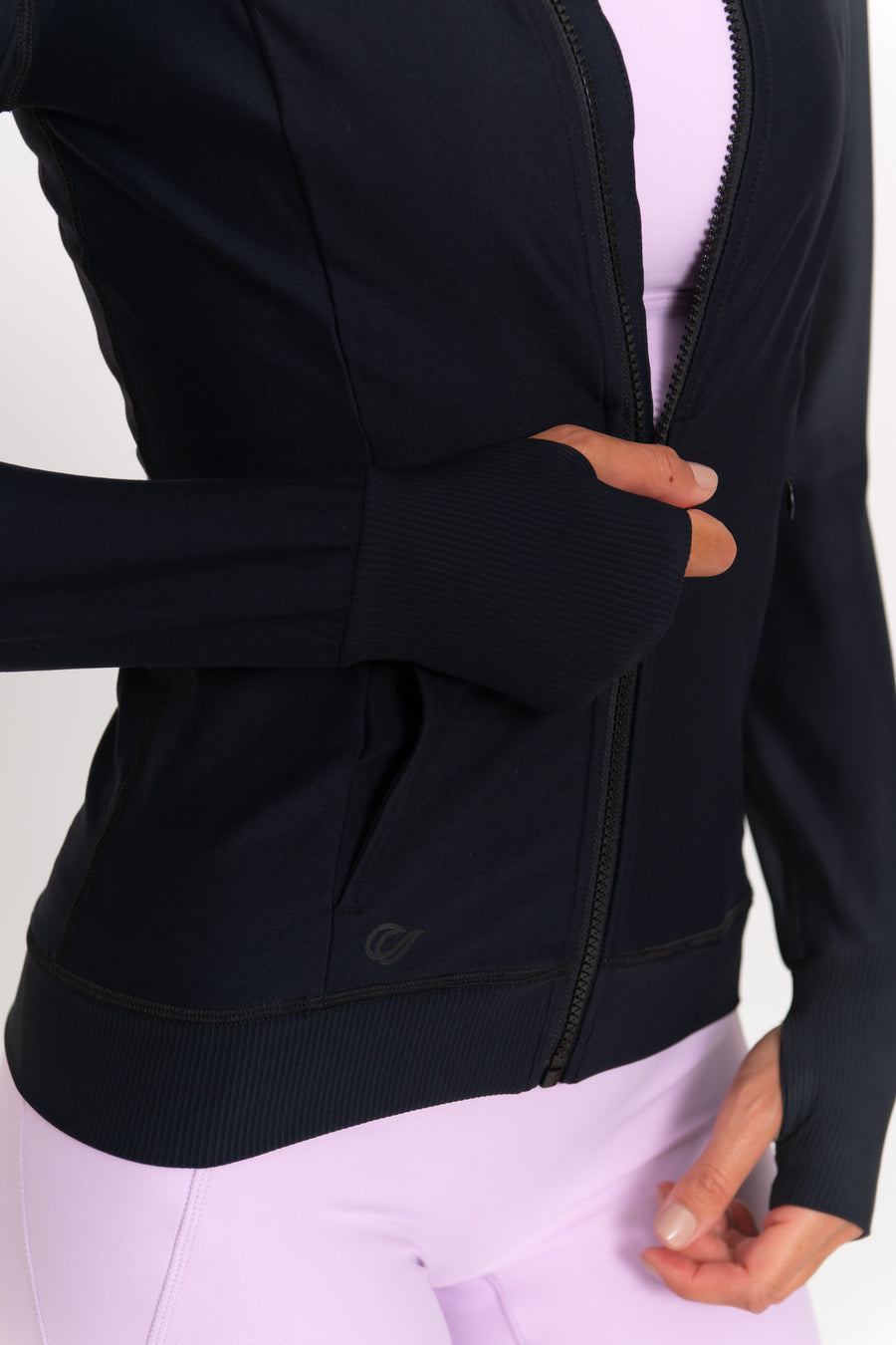 Quinn Active Zip - Black