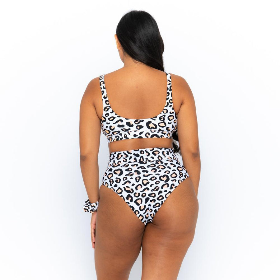 0f089a3bcf38d052f7882d12b3923a82%2FSafari-leopard-gia-ginger-mimi-curve-28.jpg