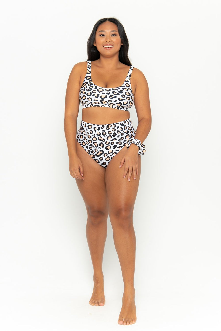 0f089a3bcf38d052f7882d12b3923a82%2FSafari-leopard-gia-ginger-mimi-curve-3.jpg