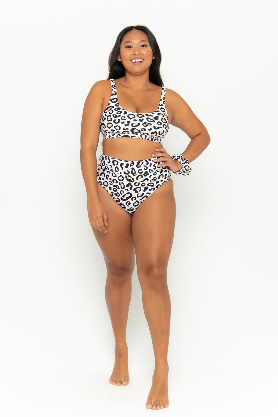 0f089a3bcf38d052f7882d12b3923a82%2FSafari-leopard-gia-ginger-mimi-curve-5.jpg